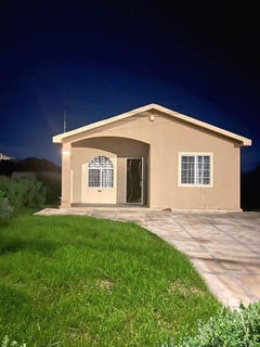 /international/jm/1687-seaside-circle-phoenix-v-bernard-lodge-saint-catherine-parish-310106829222/