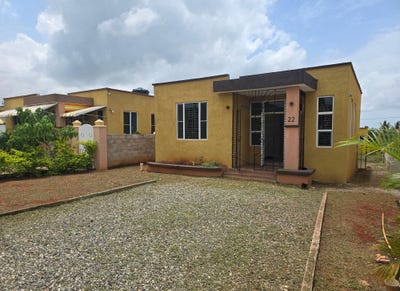 /international/jm/22-belle-acres-estate-spanish-town-saint-catherine-parish-310108866947/
