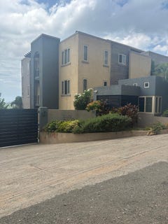/international/jm/200-mayfair-crescent-unit-202-kingston-19-st-andrew-parish-310101044182/