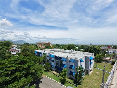 /international/jm/142-1-2-constant-spring-rd-unit-3a-kingston-8-st-andrew-parish-310108840687/