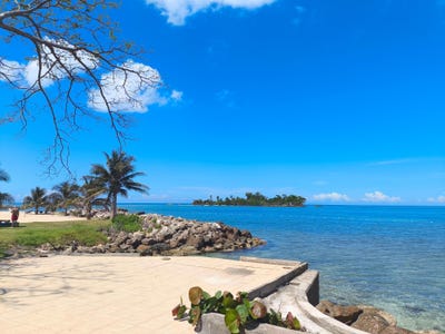 /international/jm/point-village-unit-55-negril-westmoreland-parish-310107443828/