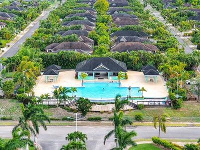 /international/jm/richmond-estate-st-ann-st-ann-s-bay-st-ann-parish-310107298520/