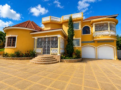 /international/jm/321-greenwood-avenue-montego-bay-st-james-parish-310108433703/