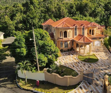 /international/jm/196-genova-drive-vista-del-ma-vista-del-mar-st-ann-parish-310107327310/