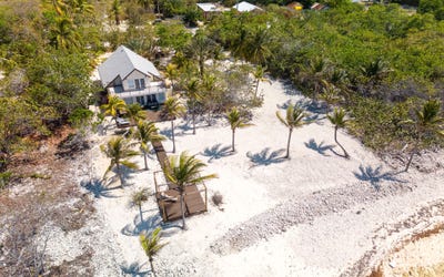 /international/ky/-17-spot-bay-cayman-brac-east-cayman-brac-310091663456/