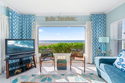 /international/ky/37-piper-way-seven-mile-beach-george-town-310106822748/