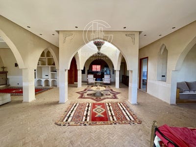 /international/ma/essaouira-essaouira-marrakesh-tensift-el-haouz-310101469225/