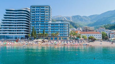 /international/me/budva-budva-310109219890/?lang=de