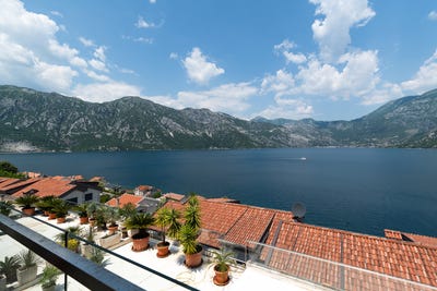 /international/me/107-m²-3-bedroom-apartment-with-panoramic-sea-view-in-kostanjica-kostanica-kotor-310108597179/?lang=fr