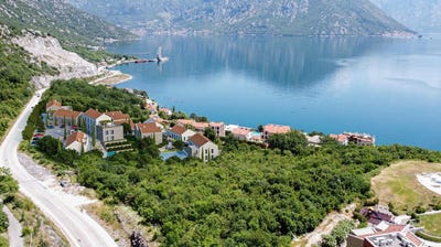 /international/me/donji-morinj-kotor-municipality-310103404567/