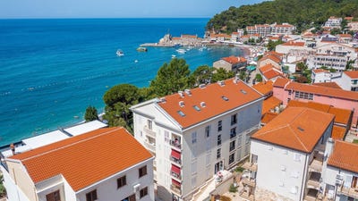 /international/me/petrovac-budva-310107534347/