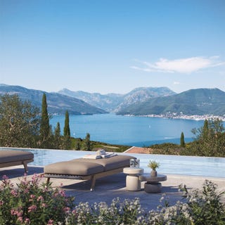 /international/me/kotor-kotor-310107302089/
