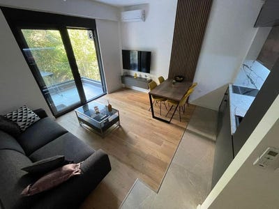 /international/me/becici-budva-310100783312/