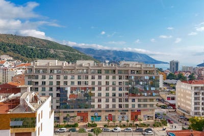 /international/me/budva-budva-310107534261/