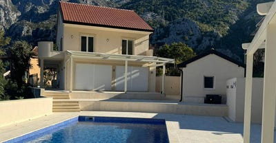 /international/me/skaljari-kotor-kotor-310106741355/