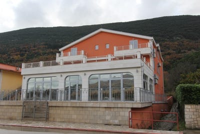 /international/me/igalo-herceg-novi-310102845103/