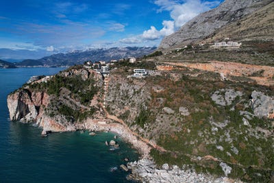 /international/me/azure-horizon-residence-rezevici-budva-310105062753/