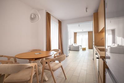 /international/me/budva-budva-310104447143/