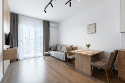 /international/me/sunny-one-bedroom-apartment-of-42-m²-in-budva-close-to-the-sea-budva-budva-310107744419/
