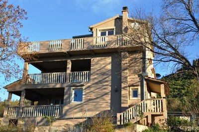 /international/me/house-in-lustica-lustica-herceg-novi-310104833936/