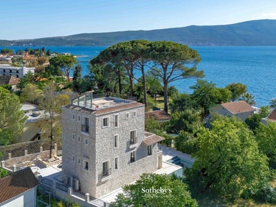 /international/me/tivat-tivat-310109020195/