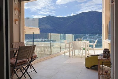 /international/me/attractive-86-m²-apartment-in-dobrota-large-terrace-sea-view-garage-storage-dobrota-kotor-310108597236/?lang=fr