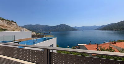 /international/me/kotor-kotor-310105991548/