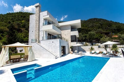/international/me/villa-in-herceg-novi-djenovici-herceg-novi-310104834751/
