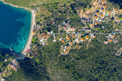 /international/me/urbanized-plots-near-the-sea-in-herceg-novi-4556-m²-or-separately-2090-m²-and-2466-m²-great-investment-opportunity-radanovici-herceg-novi-310104831766/?lang=zh-cn