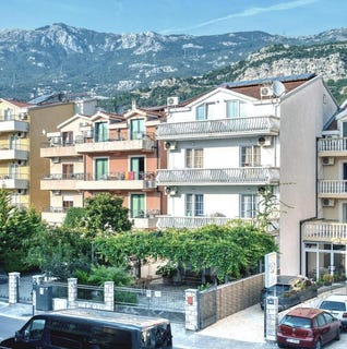 /international/me/budva-budva-310101106605/?lang=en