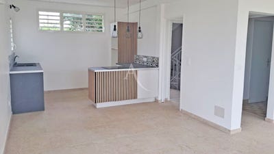/international/mq/le-lamentin-fort-de-france-bay-310107469130/