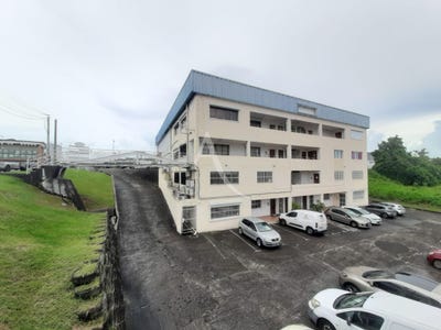 /international/mq/le-lamentin-fort-de-france-bay-310104475021/