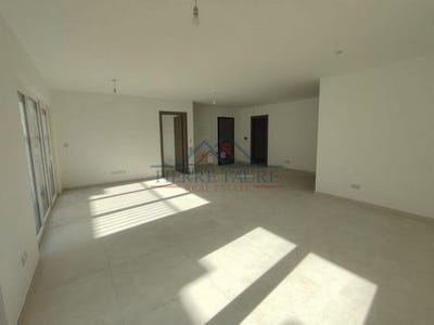 /international/mt/sliema-majjistral-310100742393/