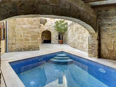 /international/mt/qormi-majjistral-310102967438/