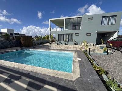 /international/mu/grand-baie-riviere-du-rempart-310109071960/