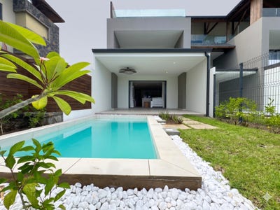 /international/mu/tamarin-black-river-310107578510/