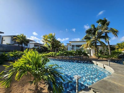 /international/mu/grand-baie-riviere-du-rempart-310108990238/
