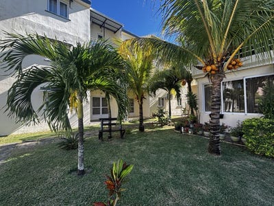 /international/mu/grand-baie-riviere-du-rempart-310108863165/