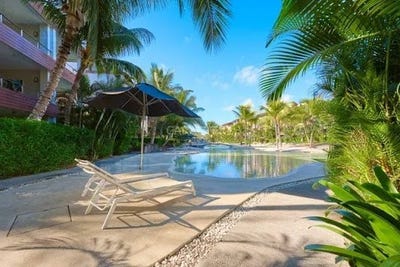 /international/mu/grand-baie-riviere-du-rempart-310108455999/