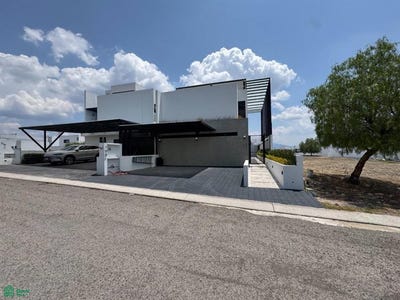 /international/mx/cascada-el-chiflon-108-real-de-juriquilla-queretaro-queretaro-queretaro-queretaro-310108458717/