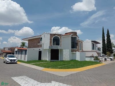 /international/mx/naciones-unidas-6396-calle-p-atardecer-320-virreyes-residencial-zapopan-jalisco-zapopan-jalisco-310107915814/