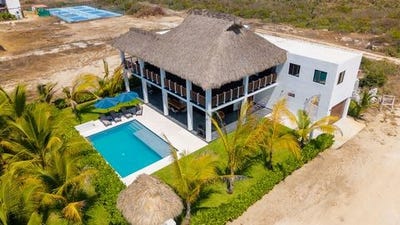 /international/mx/puerto-escondido-oaxaca-310106197852/