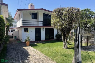 /international/mx/calle-jacarandas-294-fracc-jardines-de-delicias-cuernavaca-morelos-cuernavaca-morelos-310108310190/