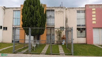 /international/mx/avenida-osa-mayor-mz-23-lt-34-vivienda-1-galaxia-toluca-toluca-mexico-toluca-mexico-city-310107565346/