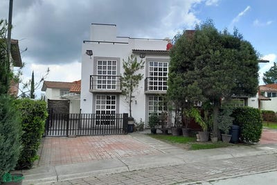 /international/mx/pistaches-2780-villas-del-campo-calimaya-mexico-calimaya-mexico-city-310101223017/?lang=en