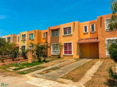 /international/mx/fraccionamiento-tulipanes-56-cayaco-acapulco-de-juarez-guerrero-acapulco-de-juarez-guerrero-310098922012/