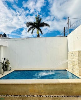 /international/mx/70-avenida-sur-entre-miguel-hidalgo-y-7-sur-cozumel-quintana-roo-310108672767/