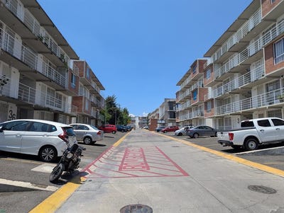 /international/mx/calle-volcan-telica-4895-lomas-del-paraiso-3ra-seccion-guadalajara-jalisco-guadalajara-jalisco-310108821699/