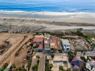 /international/mx/playa-azul-playas-de-rosarito-baja-california-310108459218/