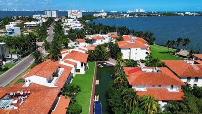 /international/mx/km-11-blvd-kukulcan-cancun-quintana-roo-310100827818/